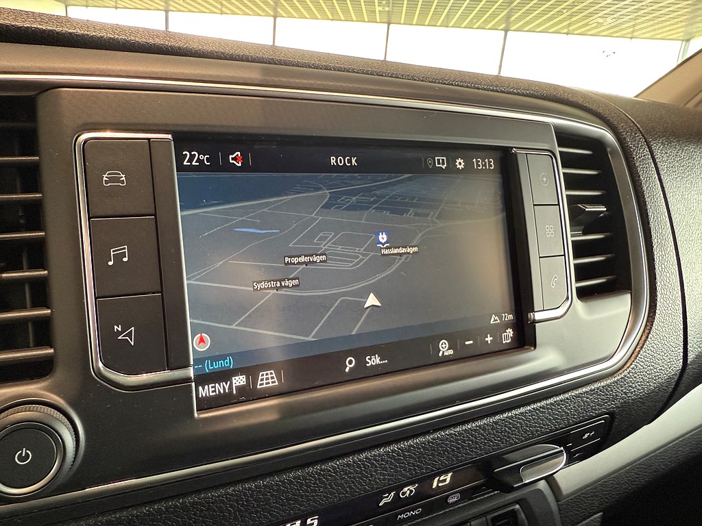 Bild på Premium 75kWh 136hk Aut L3 - DRAG, M-VÄRMARE, B-KAMERA