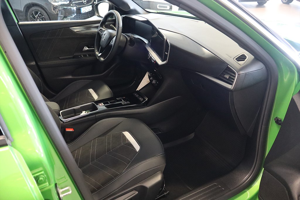 Bild på Ultimate 50kWh 136hk Aut - B-KAMER, CARPLAY, NAV