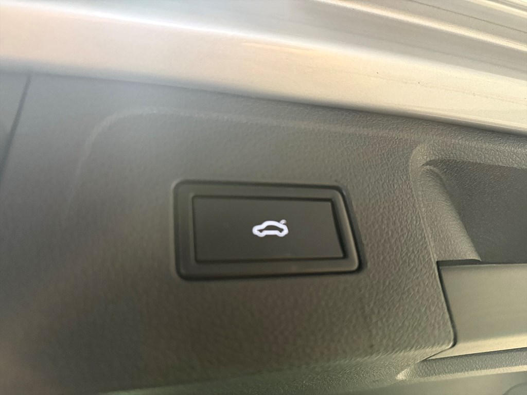 Bild på sportkombi GTR 2.0 TSI 280hk Aut AWD - DRAG,B-KAMERA