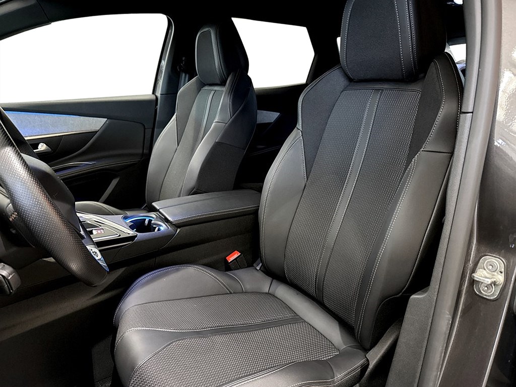 Bild på GT 1.2 PT 130hk Aut - B-KAMERA,NAVI,CARPLAY