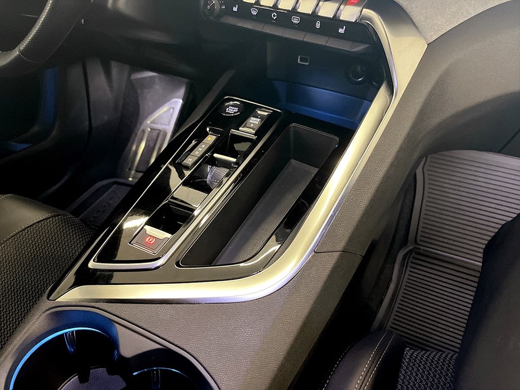 Bild på GT 1.2 PT 130hk Aut - B-KAMERA, CARPLAY