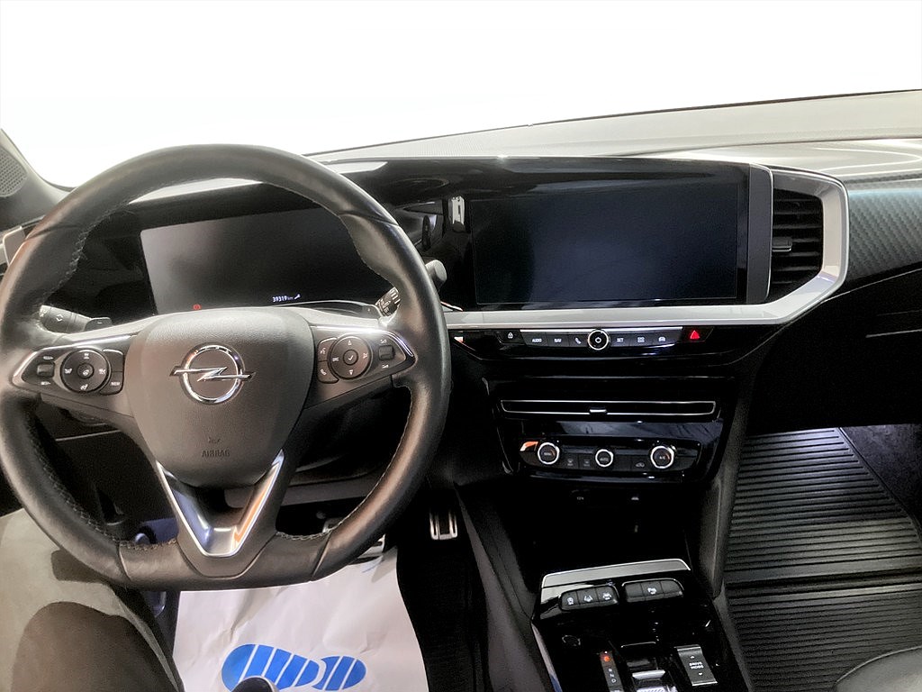 Bild på GS-Line 1.2 Turbo 130hk Aut - B-KAMERA,CARPLAY,RATTVÄRME