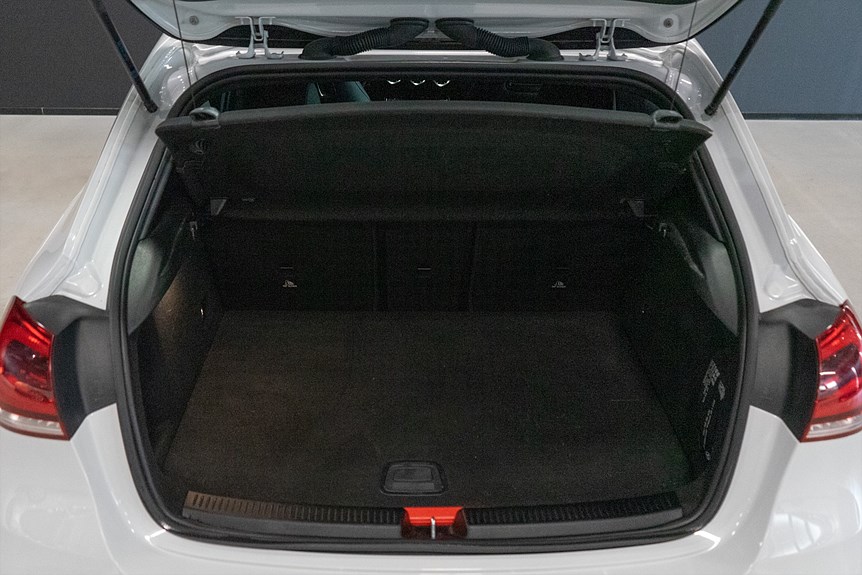 Mercedes-Benz A 250 e AMG 218hk