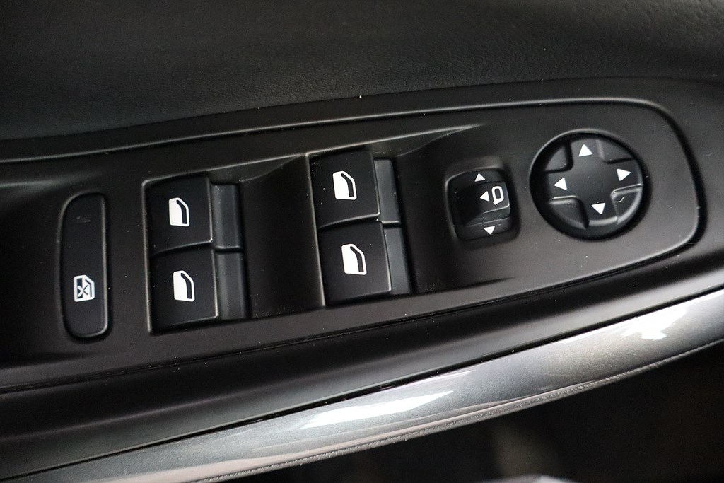Bild på X Designline PHEV 300hk Aut AWD - B-KAMERA, CARPLAY