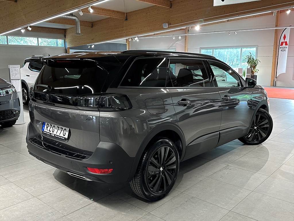 Bild på GT Black Pack 1.2 PT 130hk Aut - CARPLAY, B-KAMERA