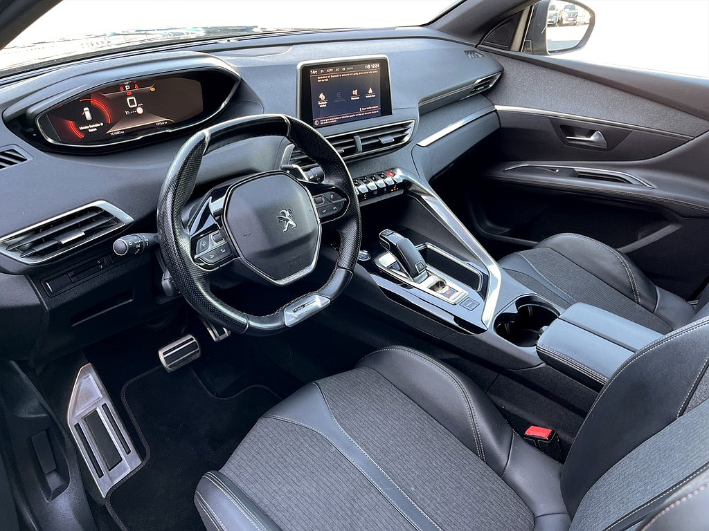 Bild på GT-Line 1.2 PT 130hk Aut - B-KAMERA, CARPLAY