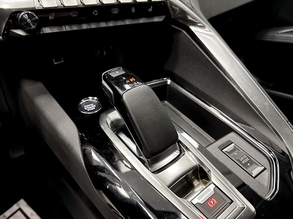 Bild på Allure Hybrid4 300hk Aut AWD - B-KAMERA, NYSERVAD