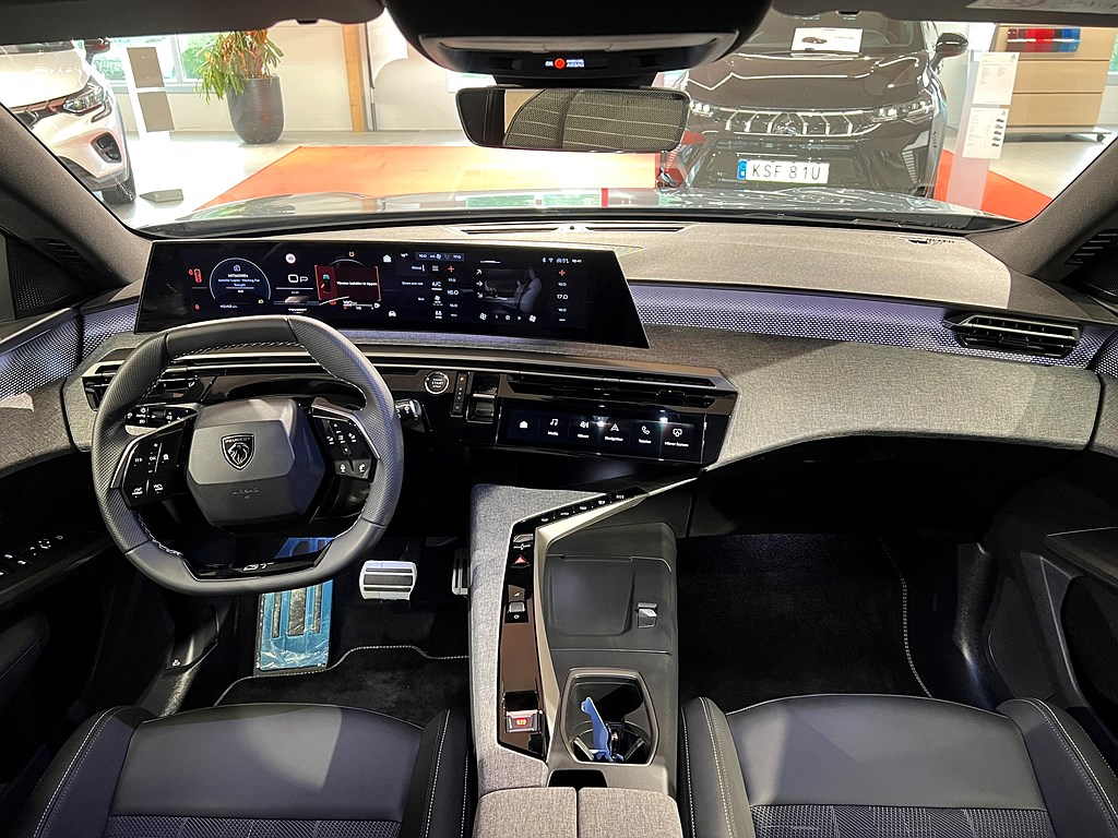 Bild på GT Hybrid 145hk Aut - B-KAMERA,NAV,WIDESCREEN