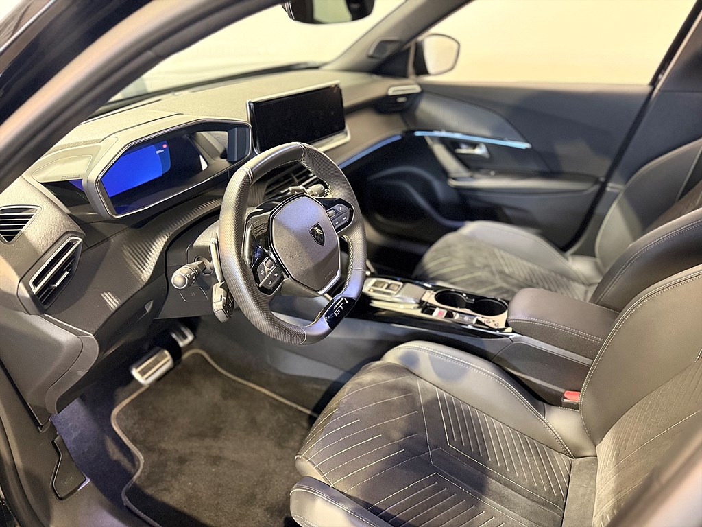 Bild på GT 1.2 PT 130hk Aut - B-KAMERA, CARPLAY