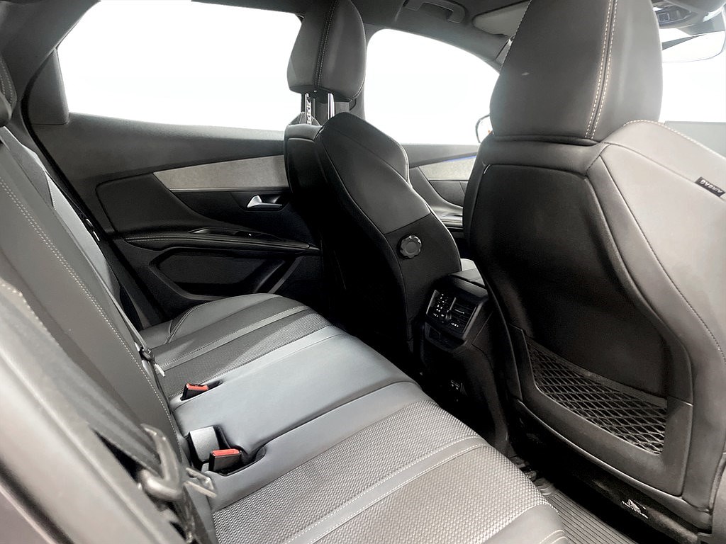 Bild på GT 1.2 PT 130hk Aut - B-KAMERA, CARPLAY