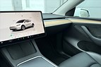 Tesla Model Y Standard Range RWD Dragkrok / Panorama / MOMS