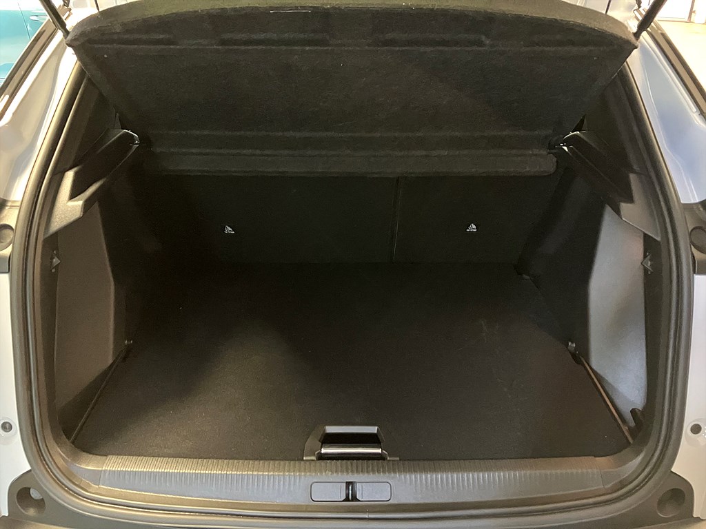 Bild på GT 1.2 PT 130hk Aut - 360-KAMERA, CARPLAY, NAV