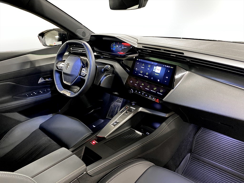 Bild på GT PHEV 225hk Aut - B-KAMERA, CARPLAY