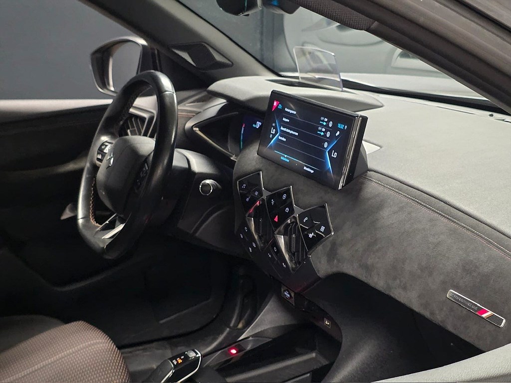 Bild på Performance line E-TENSE 136hk Aut - CARPLAY