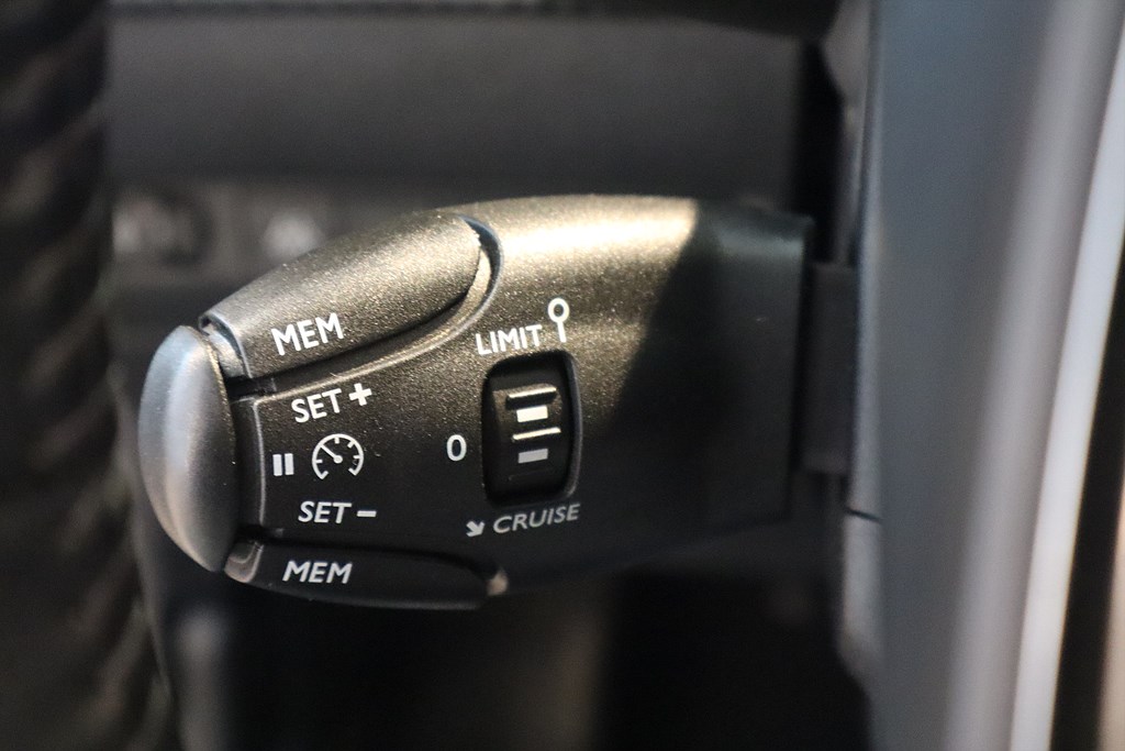 Bild på Active Pack 50kWh 136hk Aut - CARPLAY, BACKSENSORER