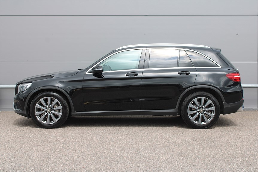 Mercedes-Benz GLC 220d 4M Luxury Line Drag Backkamera