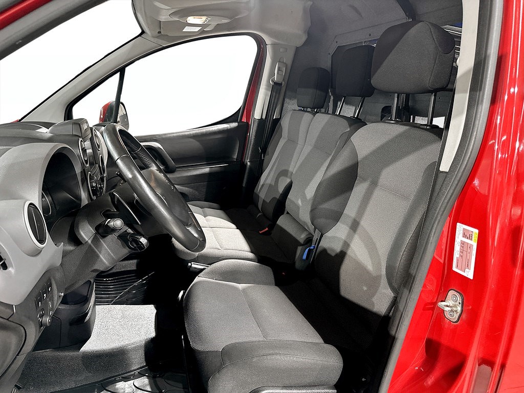 Bild på PRO 1.6 BHDi 99hk Aut L1 - D-VÄRM, 3-SITS
