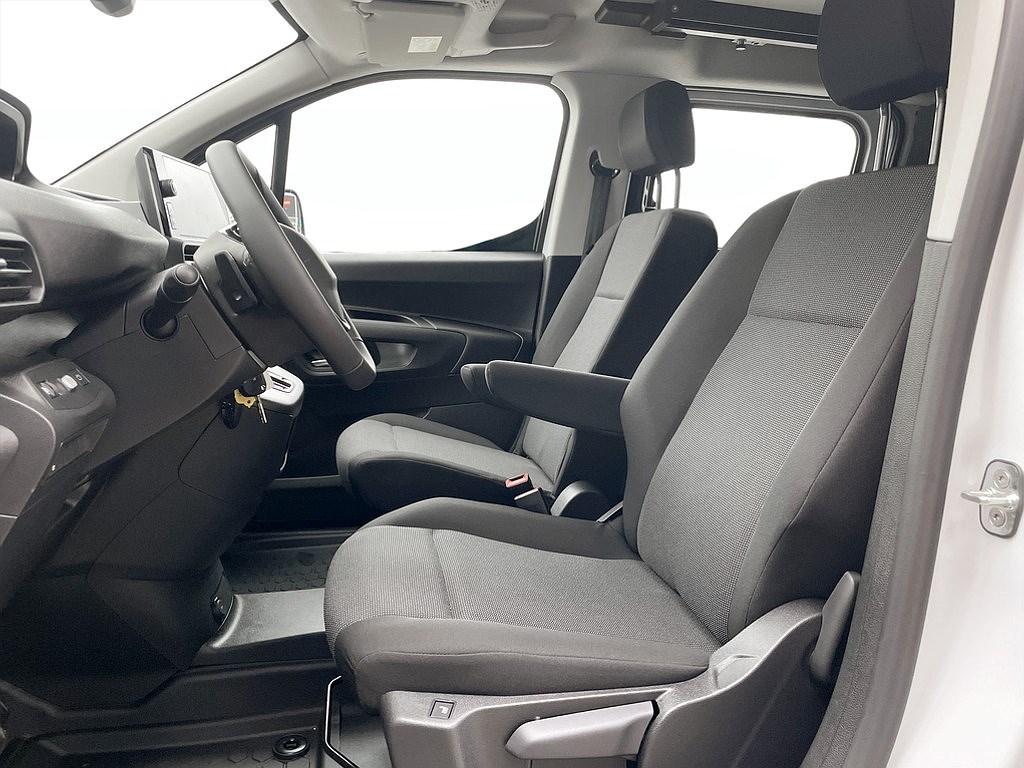 Bild på Crew Cab 1,5 BlueHDi 130hk Aut - EDITION! SERVICE & VINTERHJUL INGÅR!