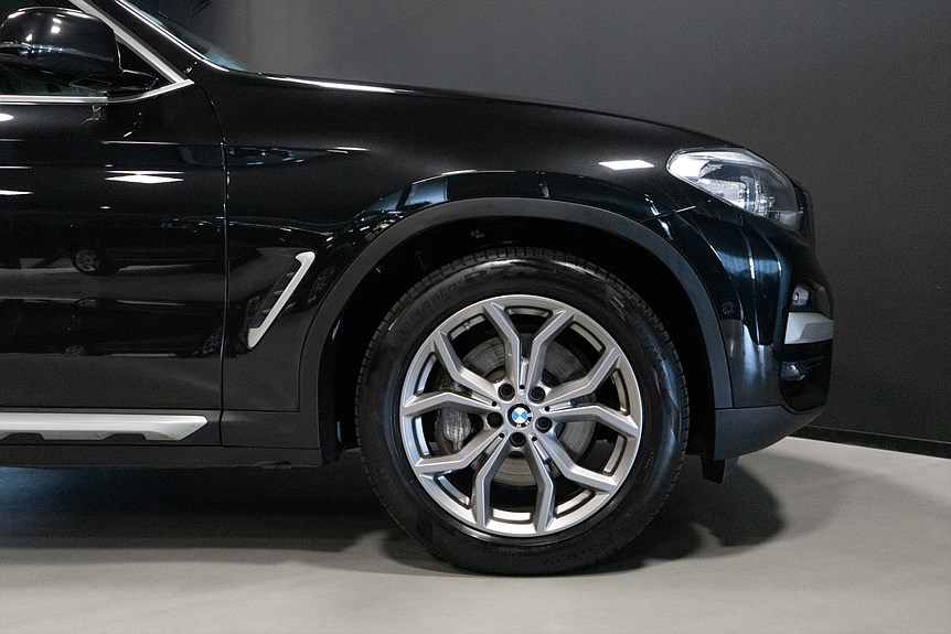 BMW X3 xDrive30i X-Line 252hk