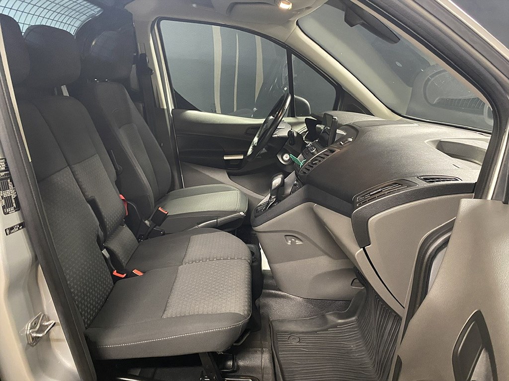 Bild på Connect 240 1.5 Ecoblue 100hk Aut L1 - B-KAMERA, DRAG