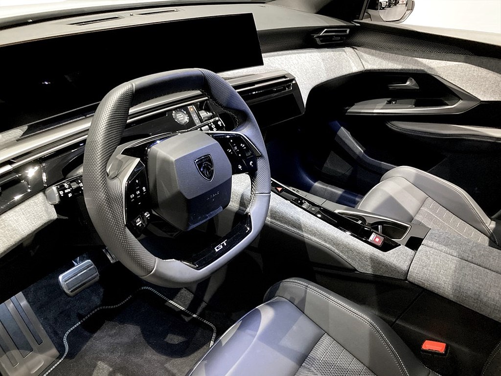 Bild på GT Hybrid 145hk Aut - 7-SITS,B-KAMERA,NAV