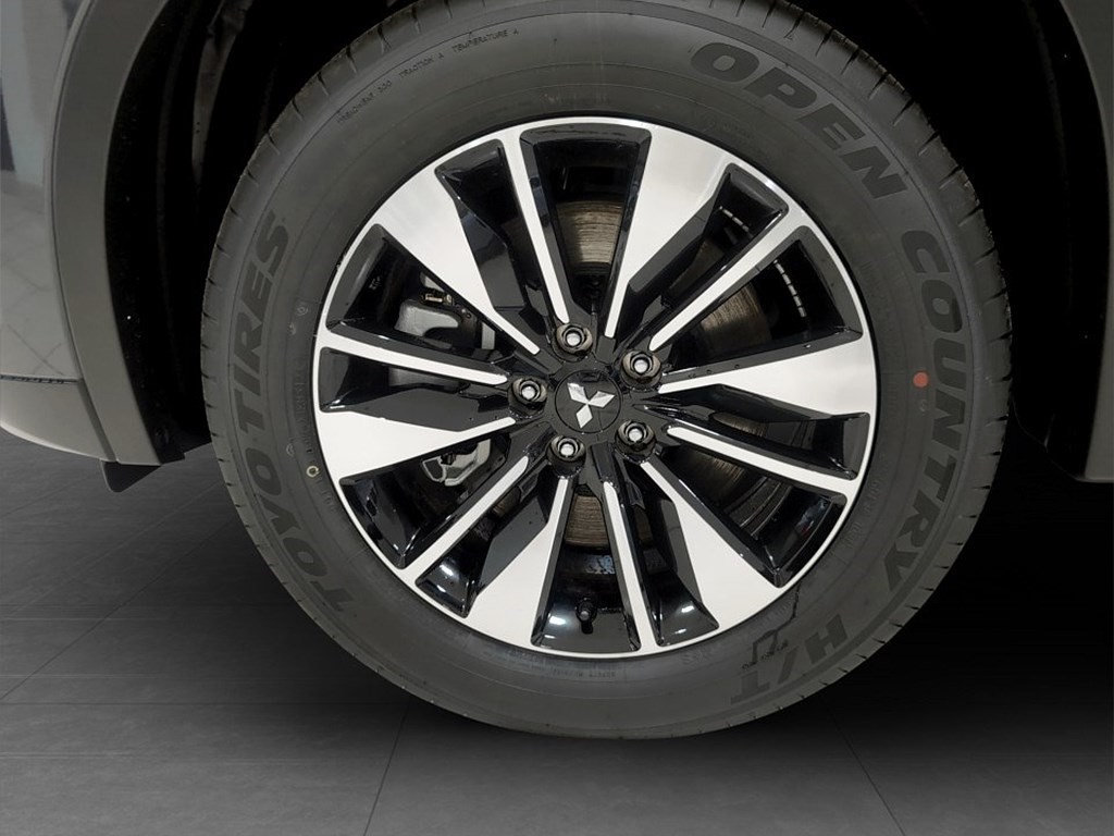 Bild på Invite PHEV 4WD - OMGÅENDE LEVERANS!