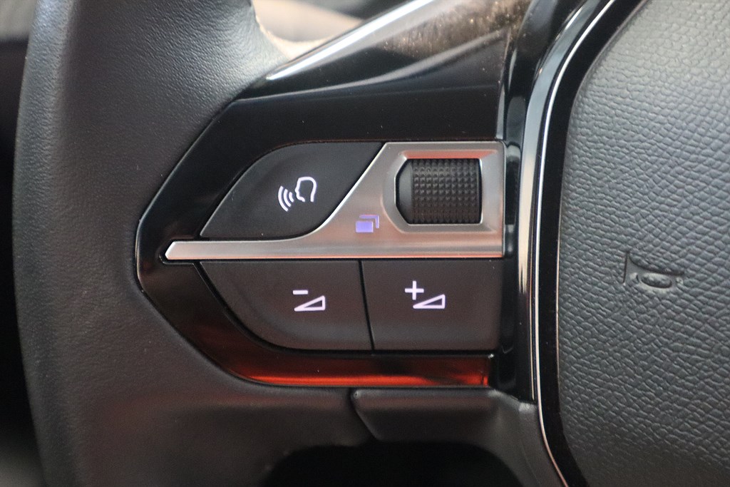 Bild på Active Pack 1.2 PT 75hk -  CARPLAY