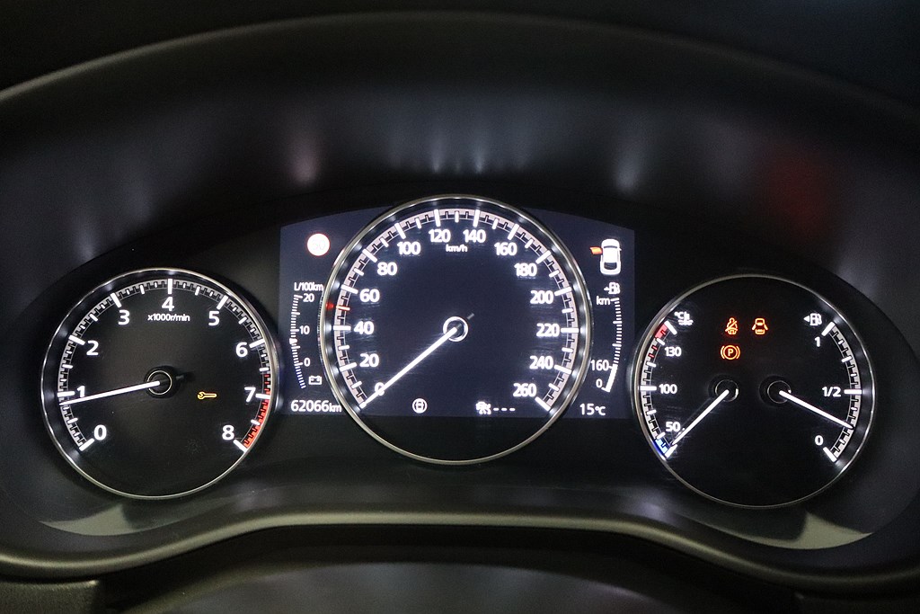 Bild på Sky 2.0 SKYACTIV-X M Hybrid 150hk - B-KAMERA, NAV