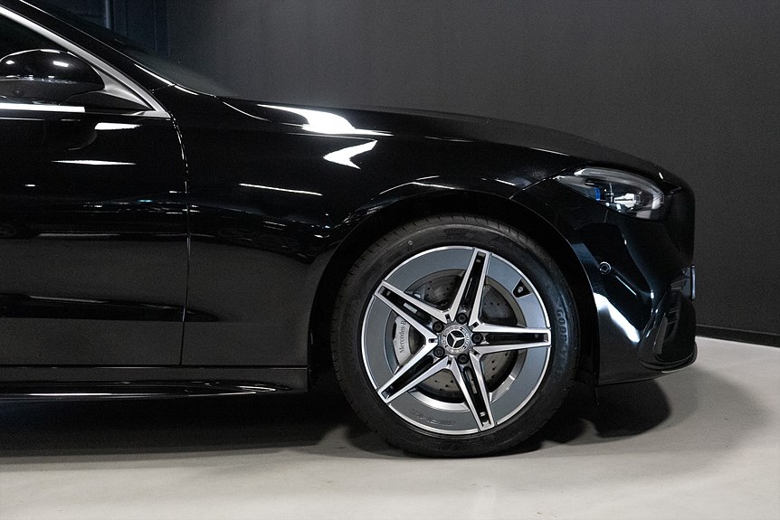 Mercedes-Benz C 300 e AMG Premium 313hk