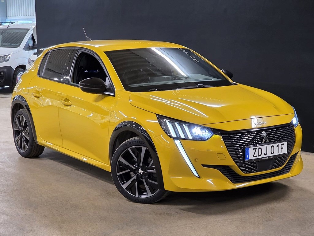 Bild på GT 1.2 PT 130hk Aut - B-KAMERA, CARPLAY
