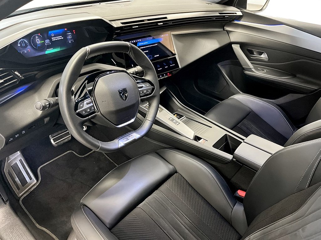 Bild på GT PHEV 225hk Aut - B-KAMERA, CARPLAY