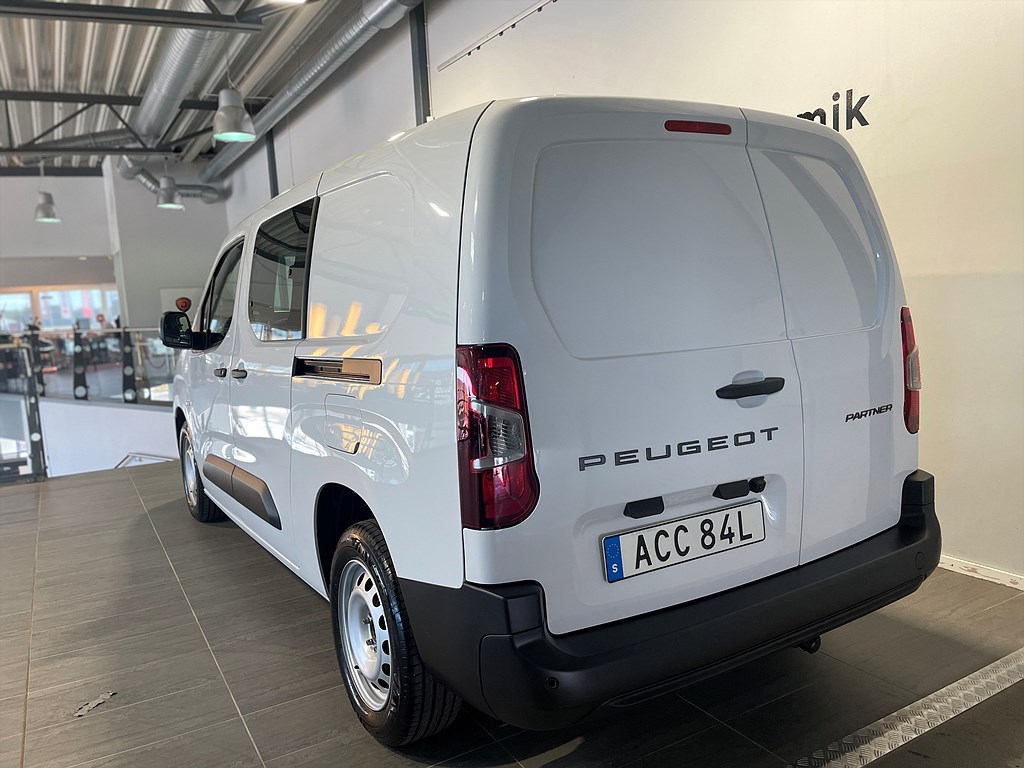 Bild på Crew Cab 1,5 BlueHDi 130hk Aut - OMGÅENDE LEVERANS!