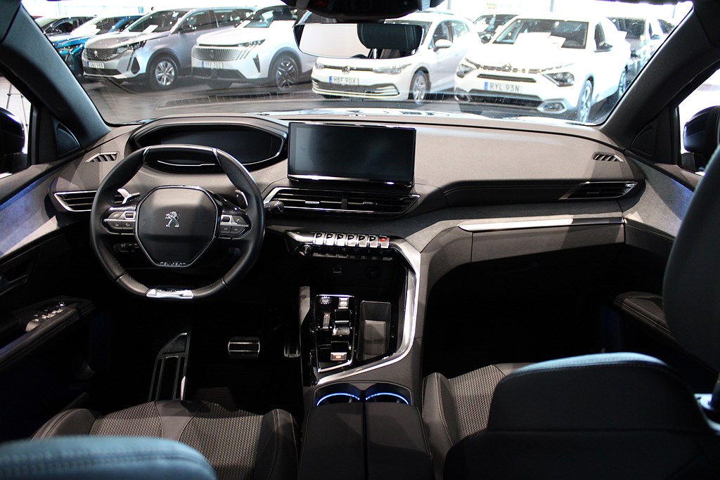 Bild på GT 1.2 PT 130hk Aut - B-KAMERA, CARPLAY