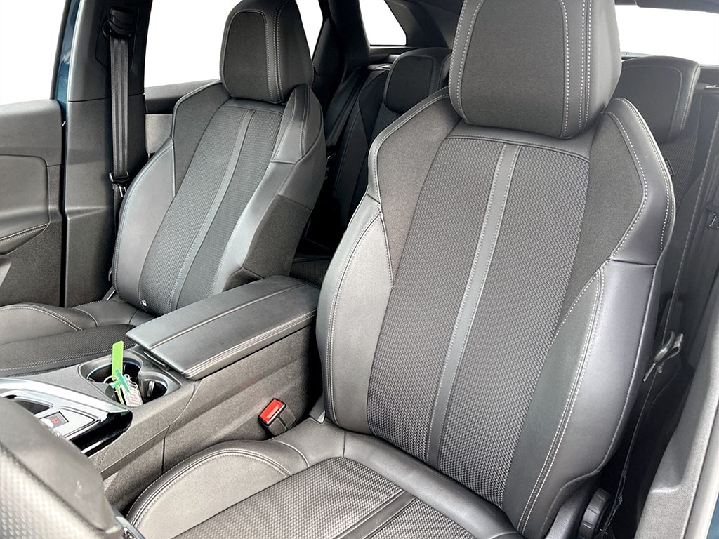 Bild på GT 1.2 PT 130hk Aut - B-KAMERA, CARPLAY