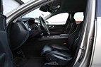 Volvo XC60 B4 AWD Momentum Advanced