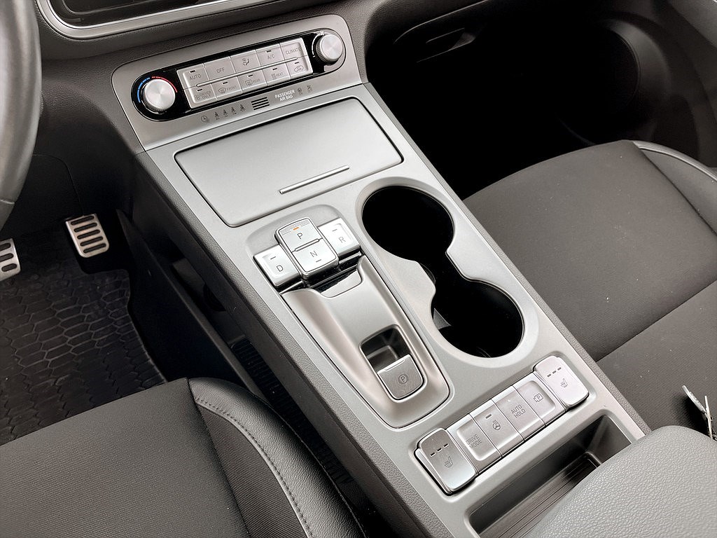 Bild på Ev Essential 39kwh 136hk Aut - NAV,B-KAMERA,CARPLAY