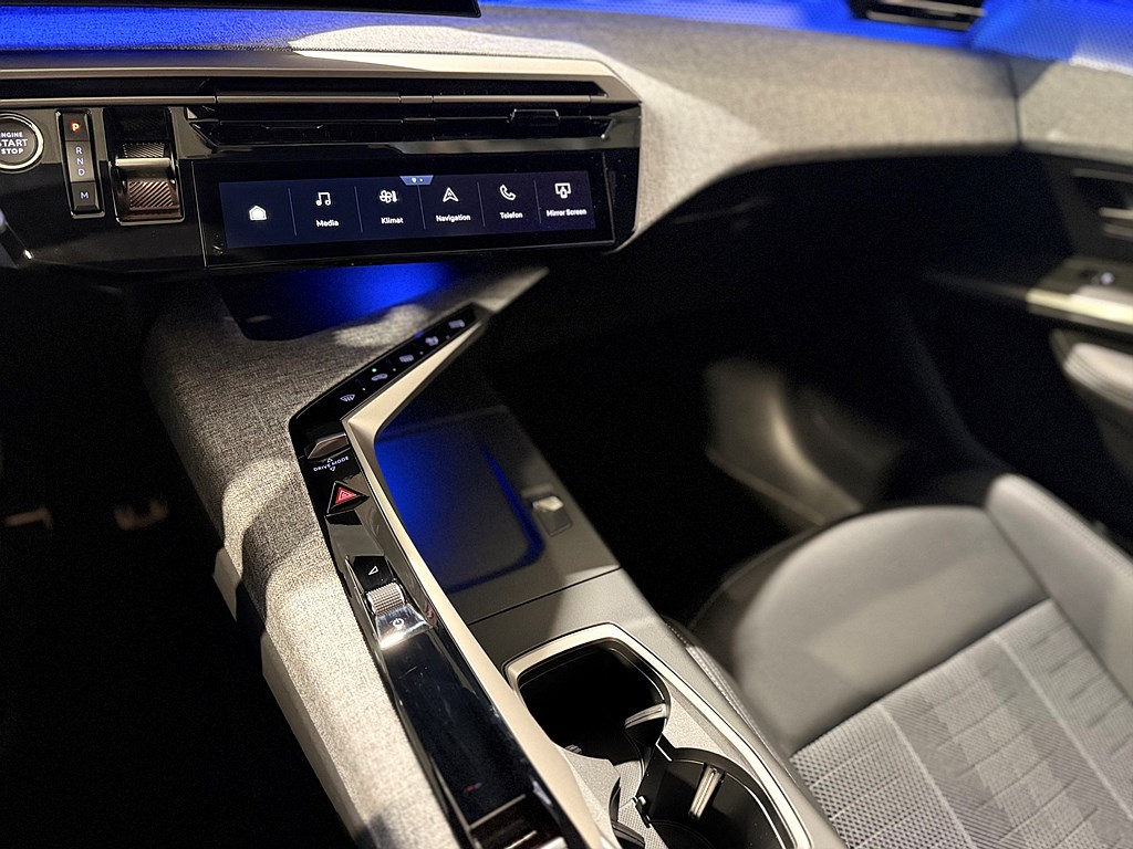 Bild på GT Hybrid 145hk Aut - B-KAMERA,RATTVÄRME,CARPLAY