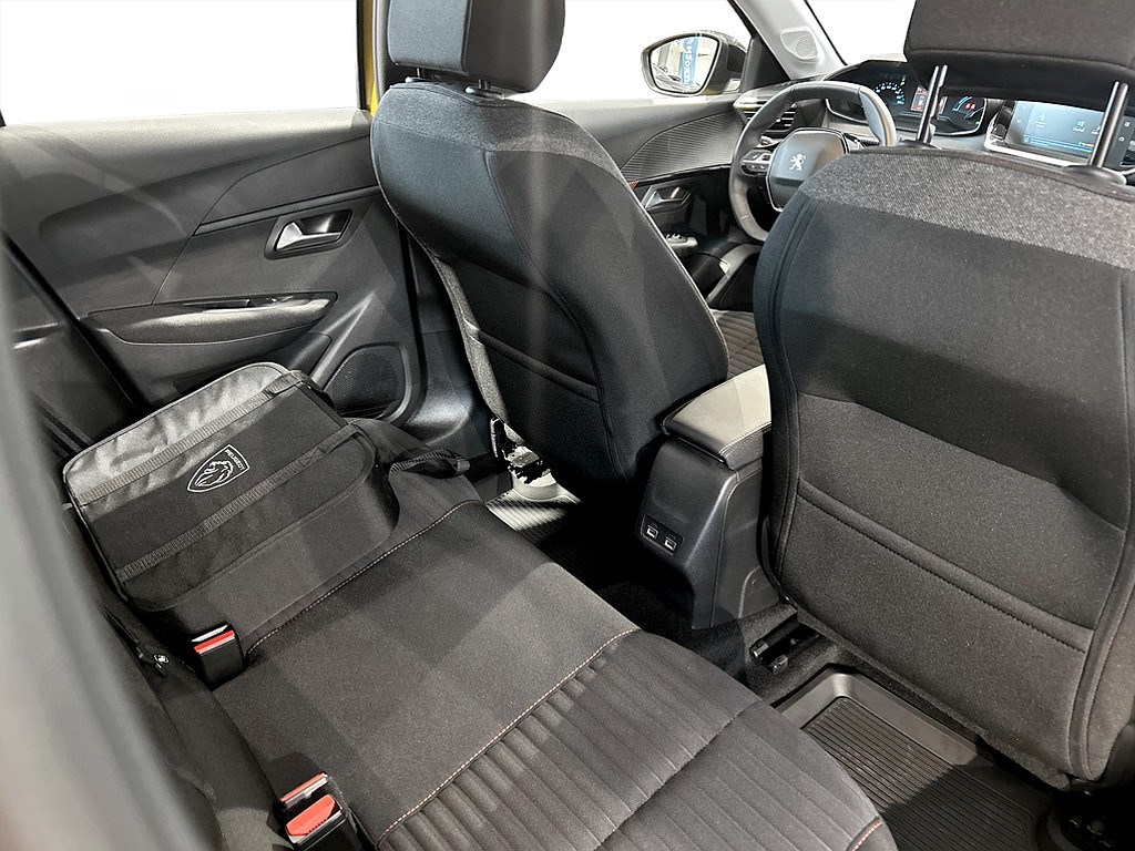 Bild på Active Pack 50kWh 136hk Aut - CARPLAY