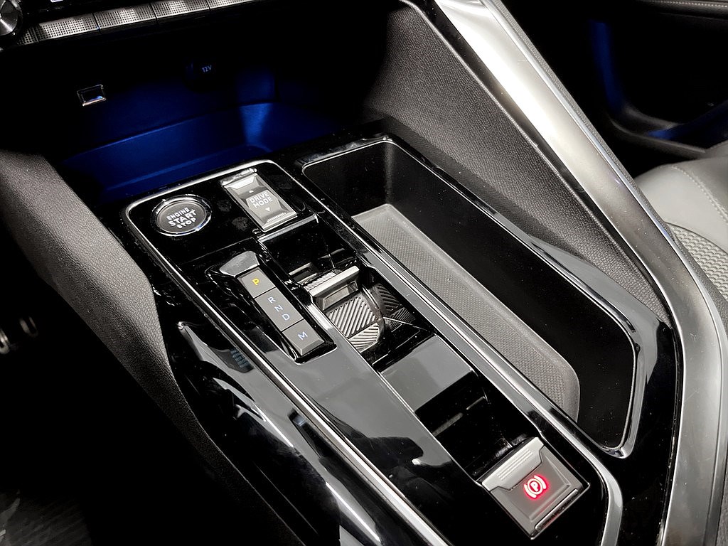 Bild på GT 1.2 PT 130hk Aut - B-KAMERA, CARPLAY