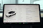 Tesla Model Y Standard Range RWD Dragkrok / Panorama / MOMS