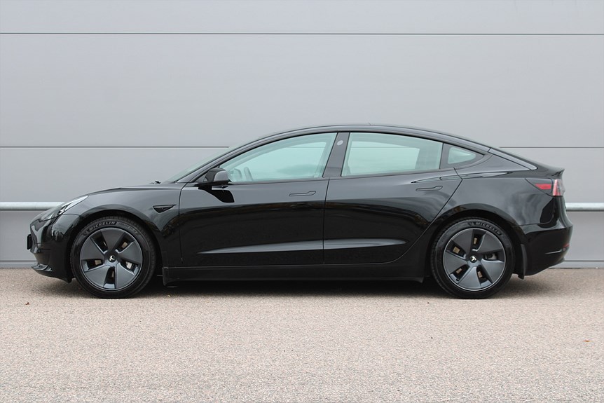 Tesla Model 3 SR "Facelift" Ryzen Pdc 1-Ägare Moms