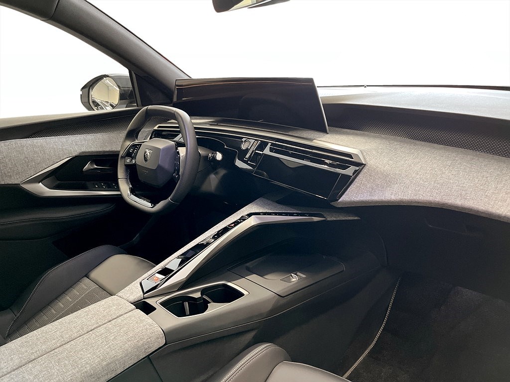 Bild på GT Hybrid 145hk Aut - 360-KAMERA, CARPLAY