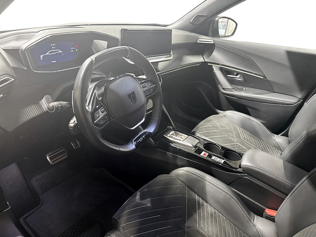Bild på GT 1.2 PT 130hk Aut - B-KAMERA, CARPLAY