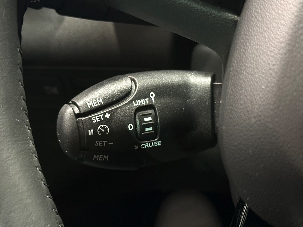 Bild på Feel 1.2 PT 110hk - CARPLAY, BACKSENSORER