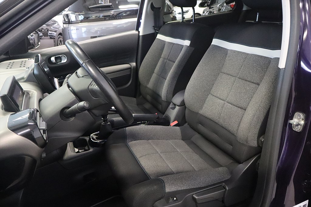 Bild på Shine Tech Style 1.2 PT 110hk - B-KAMERA,CARPLAY,NAVI