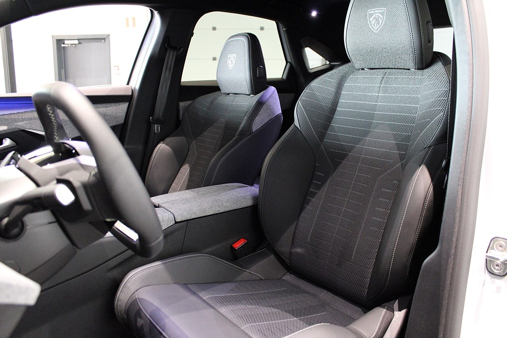 Bild på GT Hybrid 145hk Aut - B-KAMERA,CARPLAY,NAV