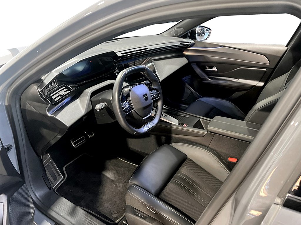 Bild på SW GT 1.2 PT 130hk Aut - 360-KAMERA, CARPLAY