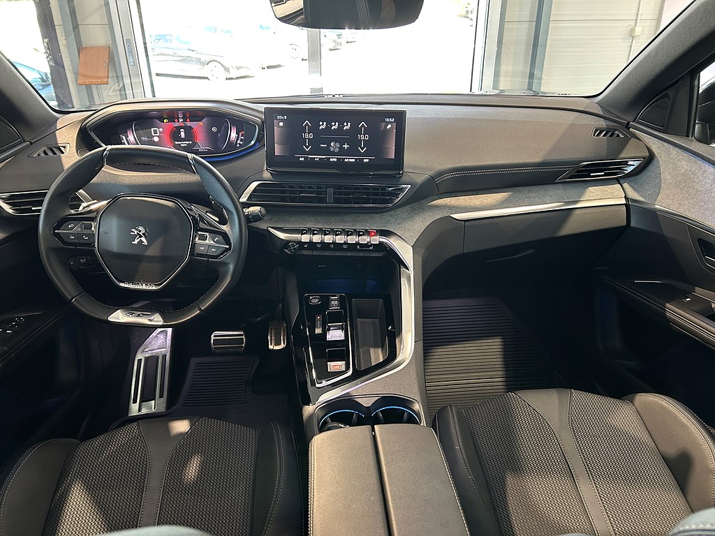 Bild på GT 1.2 PT 130hk Aut - B-KAMERA, CARPLAY