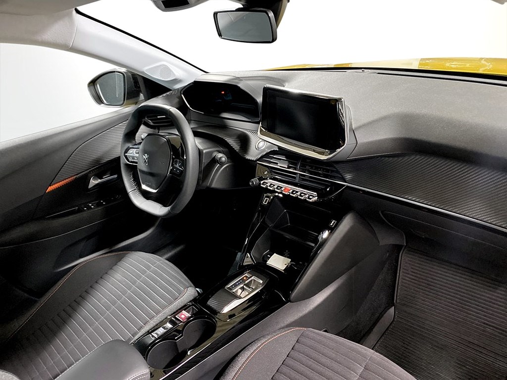 Bild på Active 50kWh 136hk Aut - CARPLAY, BACKSENSORER
