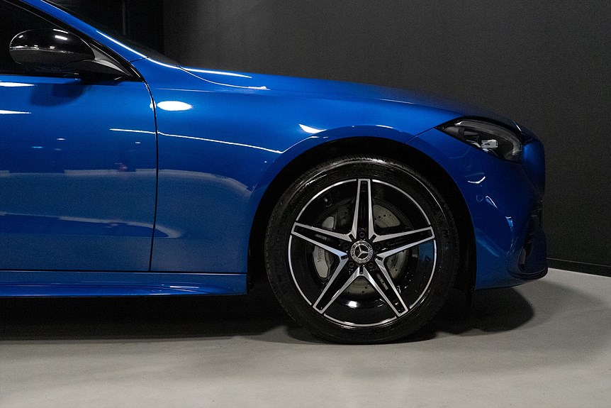 Mercedes C 300 e AMG Night Sedan 313hk